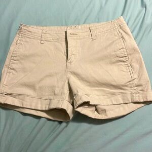 ELLE Chino Shorts - Size 4